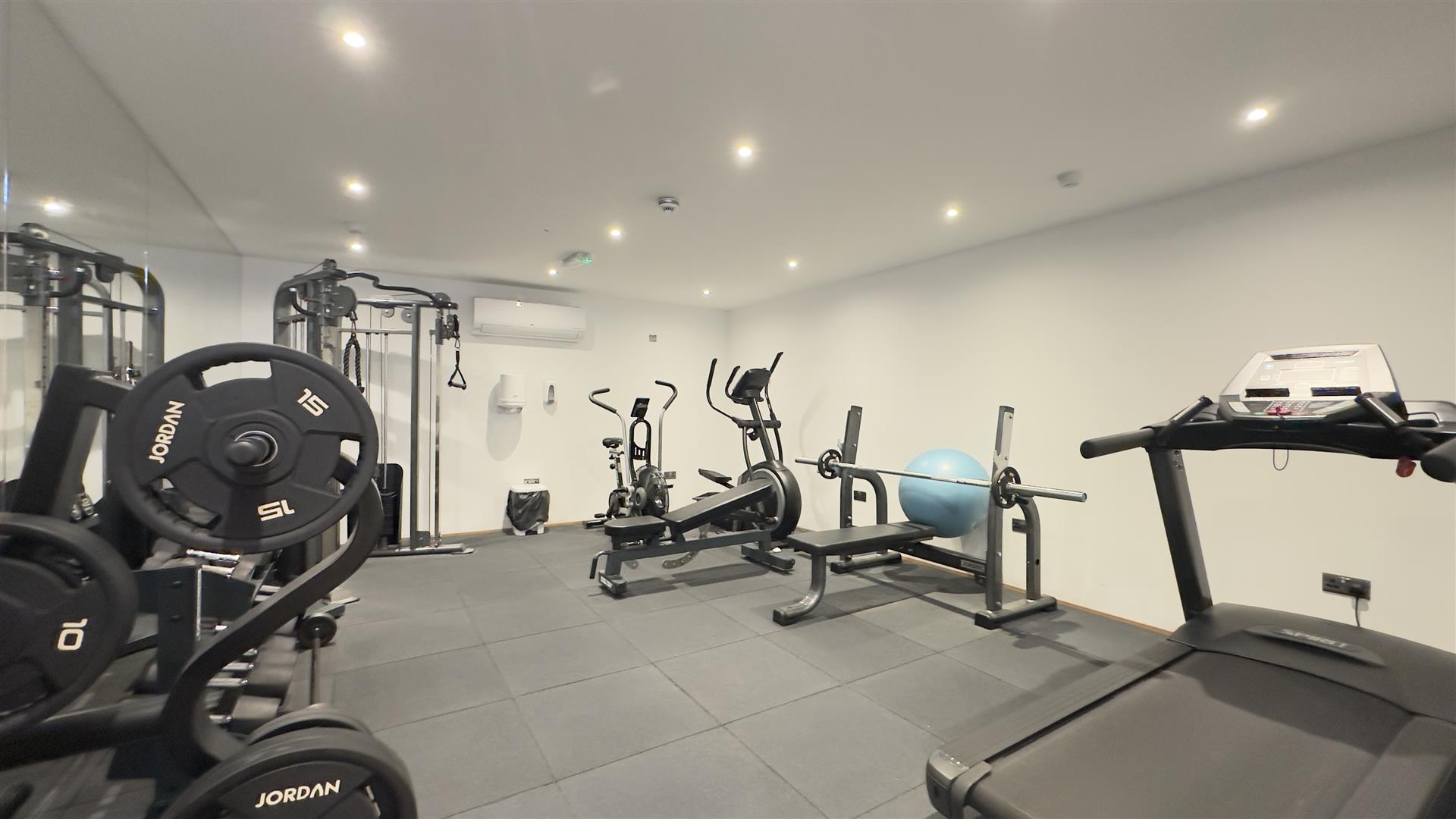  Image of Apartment - 3 Bedrooms - 2 Bathrooms for Sale in Arengos Gardens-Gibraltar, Image 15